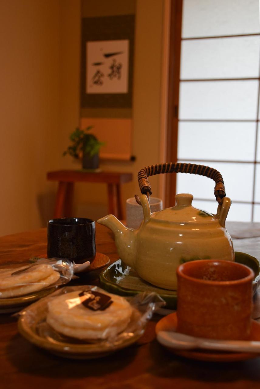 Guesthouse Chayama Киото Экстерьер фото